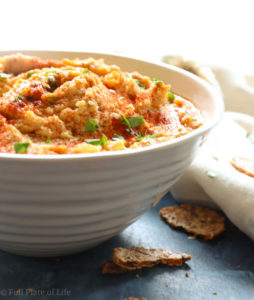 Organic Roasted Garlic Hummus with crackers